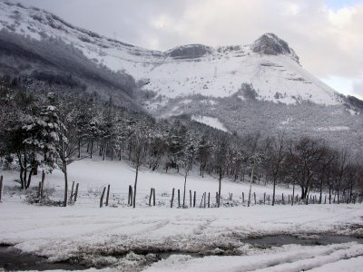 La Tierra donde nací, crecí y vivo. Hablo de Euskal-Herria y Akitania. Bedarbide_nevado