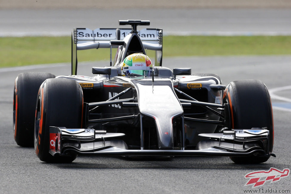 El hilo de la Fórmula 1: -=.temporada 2014.=-  25232_esteban-gutierrez-sauber-c33