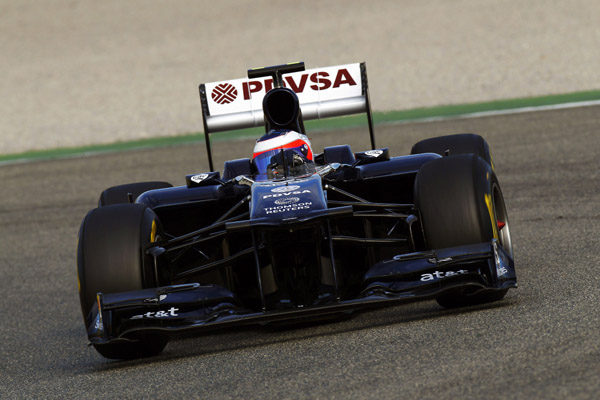 Williams muestra su nuevo monoplaza de 2011, el FW33 007_small