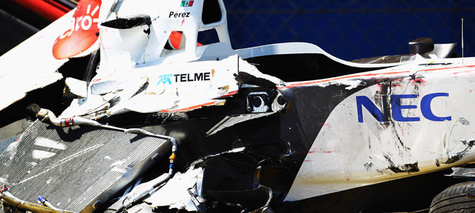 Sergio Pérez sufre un fuerte accidente en la clasificación del GP de Mónaco 001_small