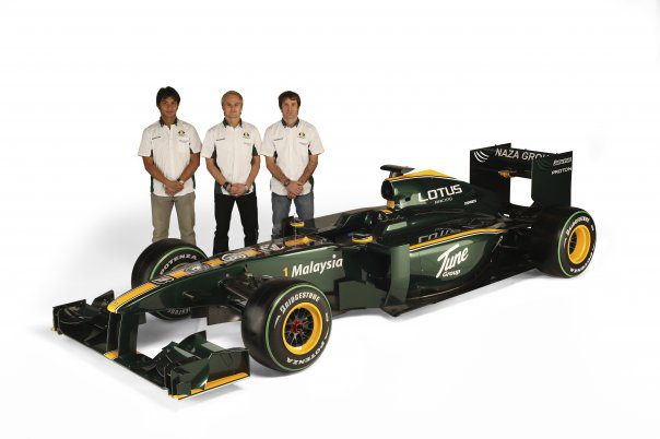 Lotus presenta su equipo 006_small