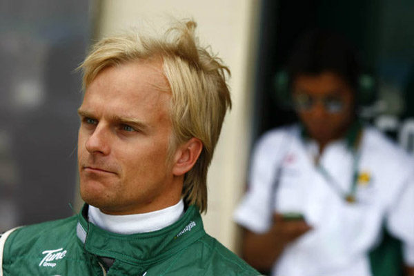 Kovalainen: "Me avergüenza la actitud de Webber" 001_small