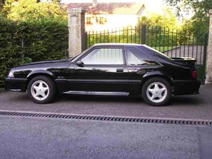 Quand penser vous comme premier char? Mustang%201992%20GT