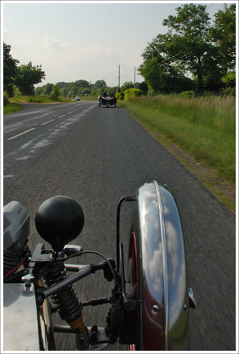 Les autres moyens de locomotions dans le garage ! - Page 4 CRM-2013-14