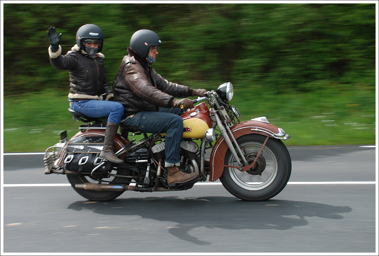 Les autres moyens de locomotions dans le garage ! - Page 4 Tourbzh13-69