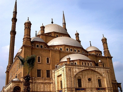 نستعرض فى هذا الجزء من الموقع بعض المواقع التاريخية والاثرية  الهامة فى مصر( مسجد محمد على بالقلعة) 5355