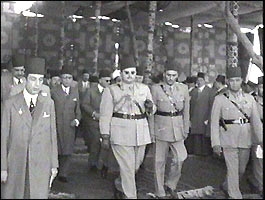 فاروق ملكا على مصر Farouk42