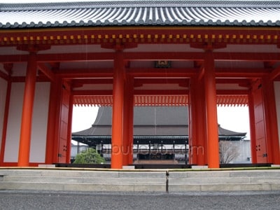 Kyoto Palais-imperial-torii-kyoto-japon