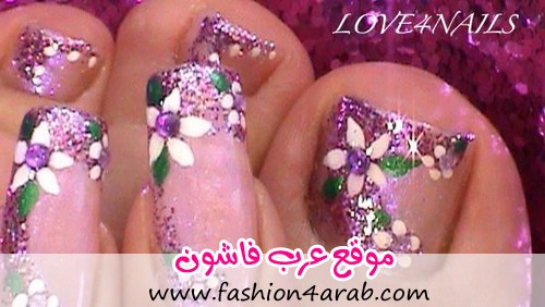 طلاء اظافر القدمين Toe-Nail-Art-Designs-for-Christmas-2012_25