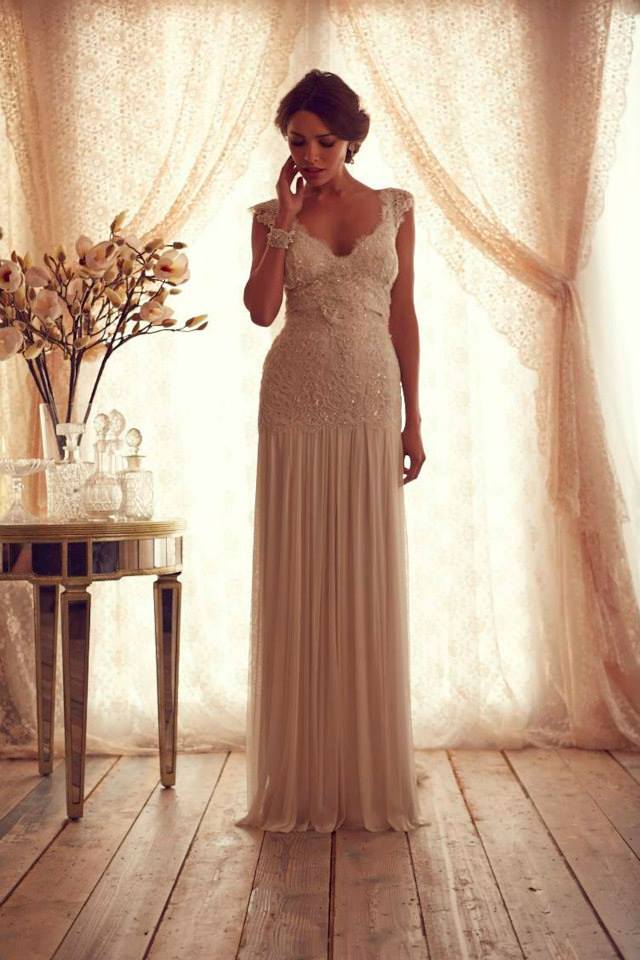 Stunning Wedding Dresses by Anna Campbell 2013 Wedding-dresses-Anna-Campbell-38