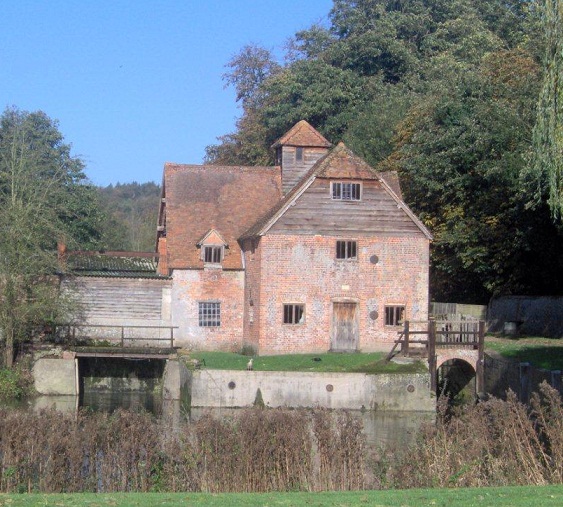 Album Cover Photos - Where was that picture taken?   Mapledurham_Watermill_Black_Sabbath_album_cover