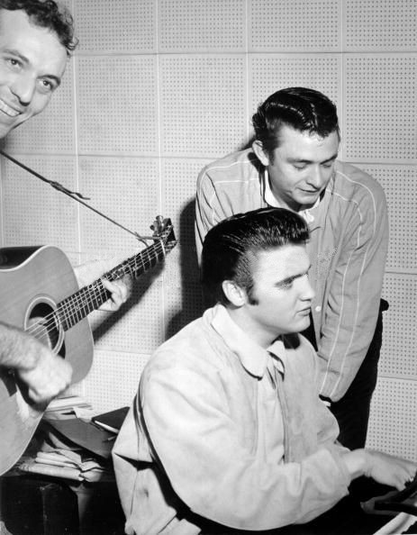 FOTOS GUAPAS Y ROCKERAS - Página 39 Million_dollar_quartet_elvis_presley_johnny_cash_jerry_lee_lewis_carl_perkins