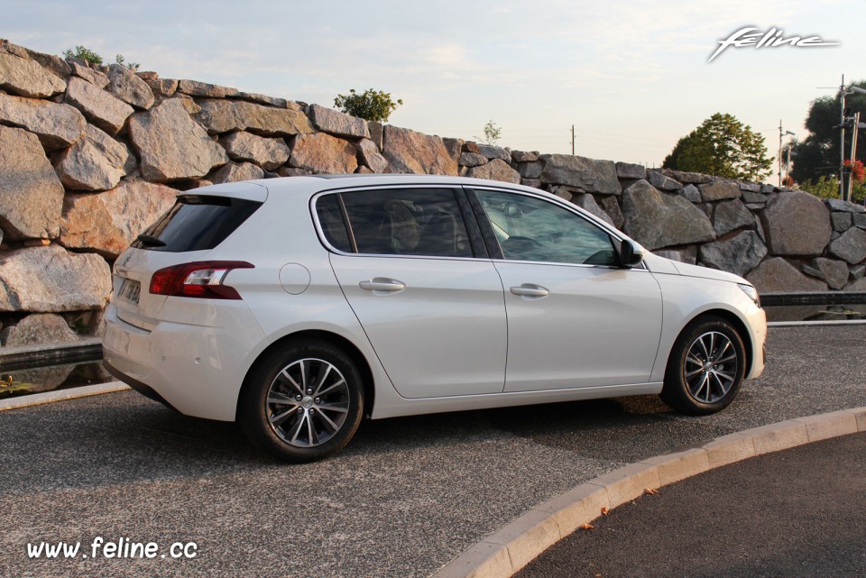 2013 - [Peugeot] 308 II [T9] - Page 4 Essai-peugeot-308-2-feline-1-042_960