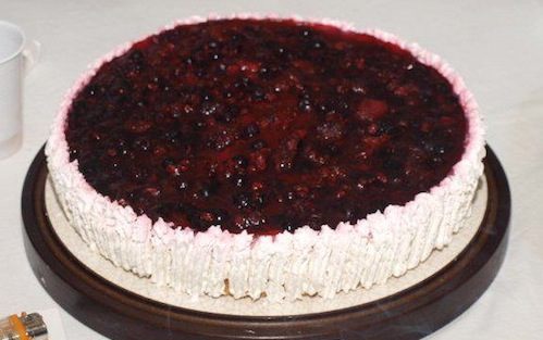 Čime bi  udarili forumaša iznad ? - Page 3 Torta_sumsko_voce_mascarpone_500x313