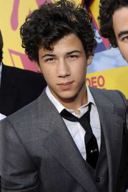 Слики Nick-jonas-awi-9