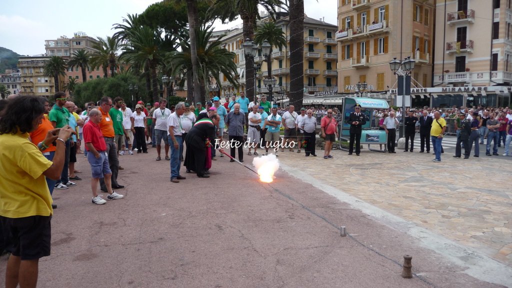 foto - feste di luglio 1-2-3 Rapallo (Ge) - Pagina 7 P1090375
