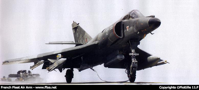 DASSAULT SUPER ETENDARD Réf 80360 11f-0018