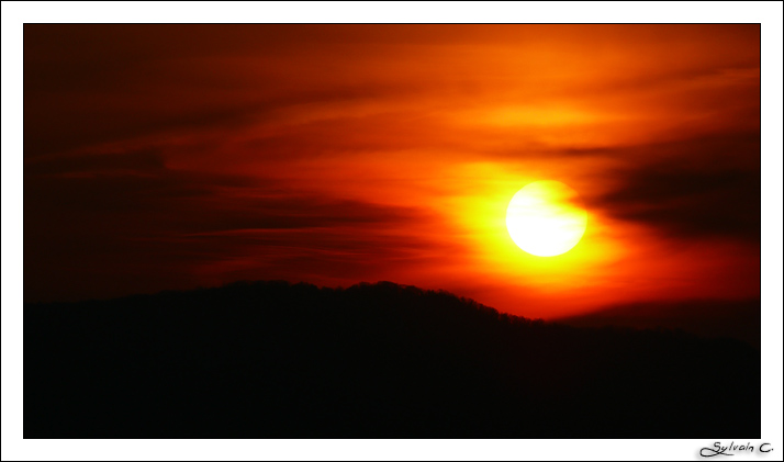 Coucher de Soleil dans le Bugey... P1080041