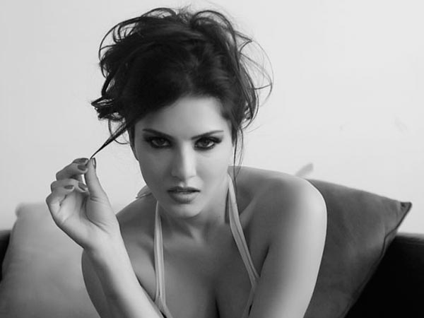 A QUIÉN TE CALZARÍAS AHORA MISMO ? - Página 10 25-21-1395425411-30-sunny-leone