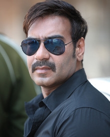 Pandemia em New Delhi - A Vitae Negra  Ajay-devgan-20140806174604-132