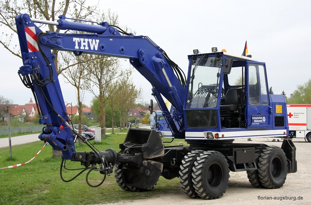 veicoli d'emergenza Bagger-thw-dlg