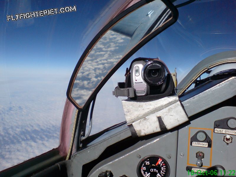 Armée Russe / Armed Forces of the Russian Federation - Page 29 Mig-29-in-air-cockpit-view