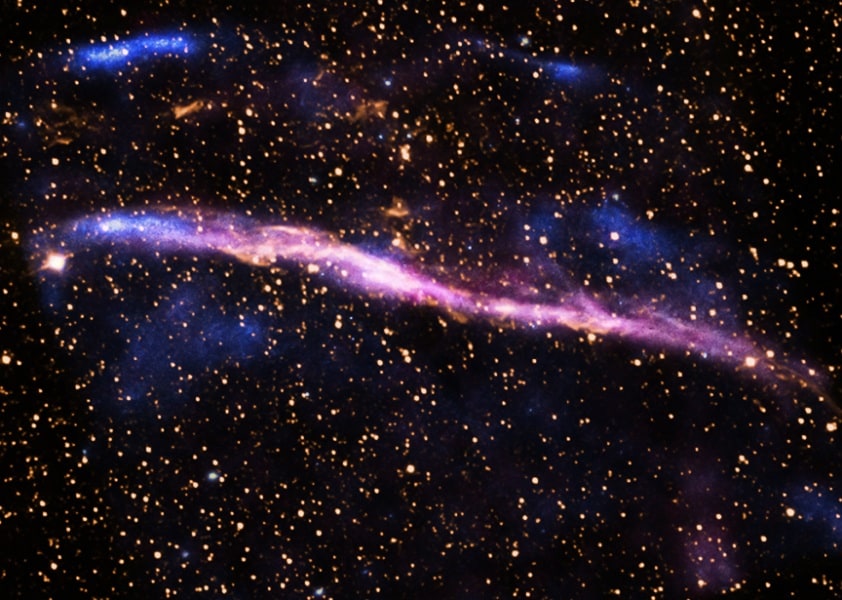 spazio - Stelle Galassie Nebulose Buchi neri - Pagina 11 4-chandraceleb.900x600