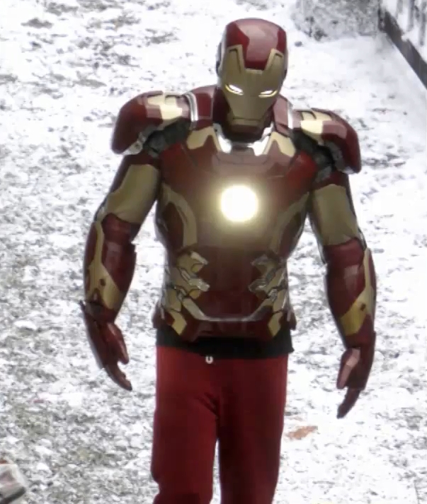 FILM >> "Vengadores: La Era de Ultrón" (2015) - Página 3 Iron-man-aou1