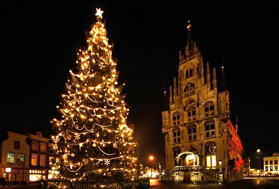 FONDOS DE NAVIDAD - FONDOS NAVIDEÑOS - Página 2 Fondos-de-pantalla-arbol-de-navidad-en-gouda-holanda-1416