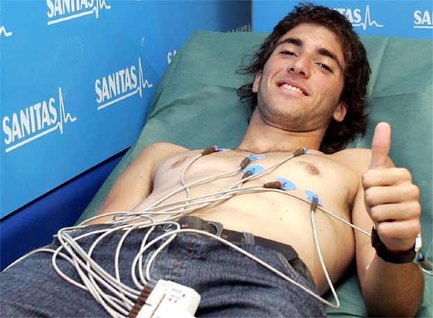 Postavite sliku i trazite sledecu.. Higuain_smile