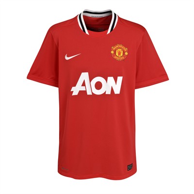 بالصور اطقم الانديه لموسم 2011/2012 New-Manchester-United-Home-Kit-11-12