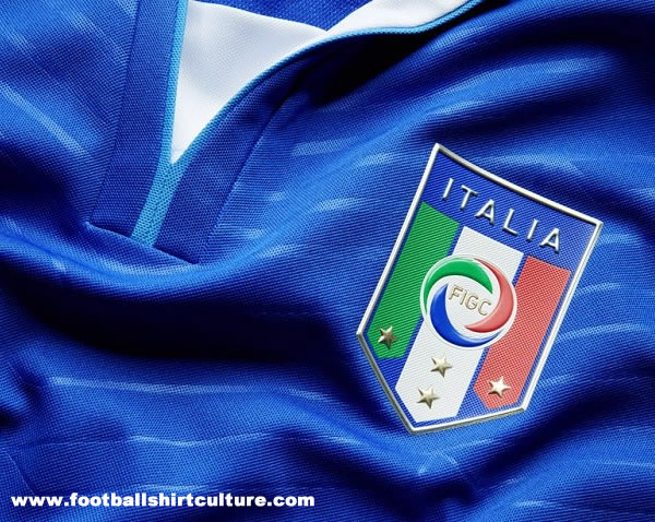 2013/14 Kit Thread Mk. I - Page 4 Italy-2013-Conderations-Cup-Puma-Home-Football-Shirt-c