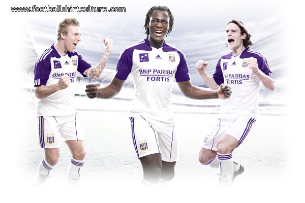 فانلة النادي الأهلي  - Page 2 Anderlecht-10-11-home-adidas-kit-a