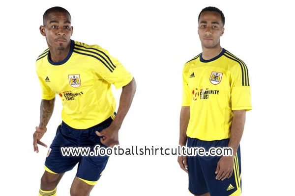 Camisetas Temporada 2011/12 - Página 2 Bristol-city-11-12-adidas-away-kit-a