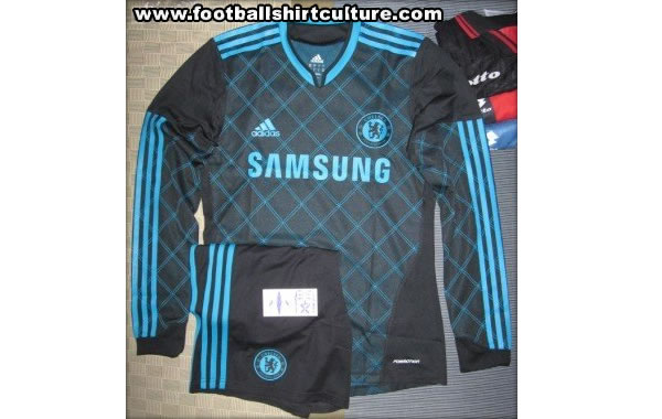 فانلة النادي الأهلي  Chelsea-10-11-adidas-third-kit-leaked