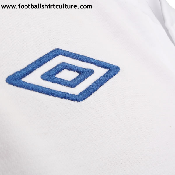 Inglaterra - Titular - 2011/13 England-11-13-umbro-home-kit-e