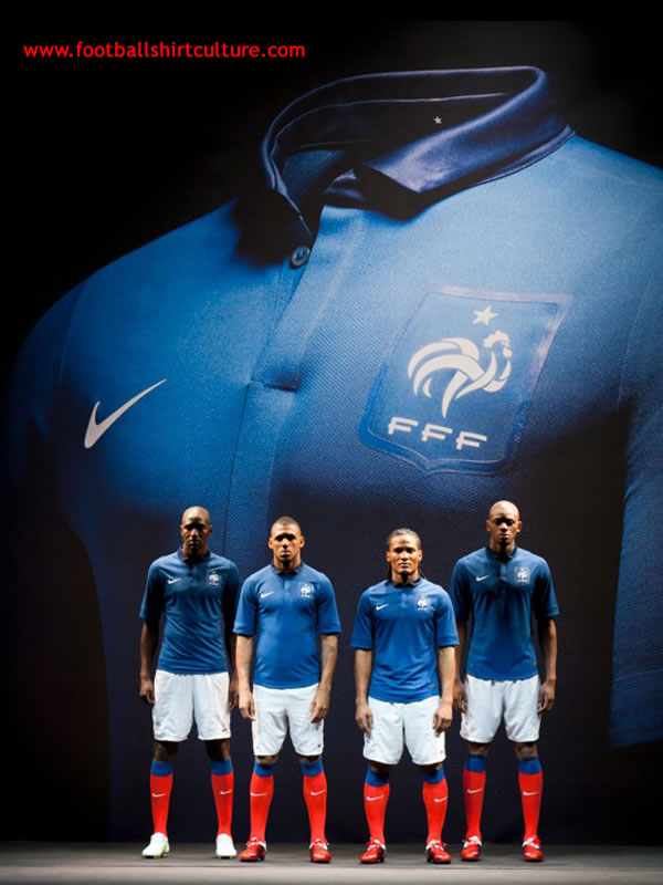      2011 2012 France-11-12-nike-home-football-shirt-d