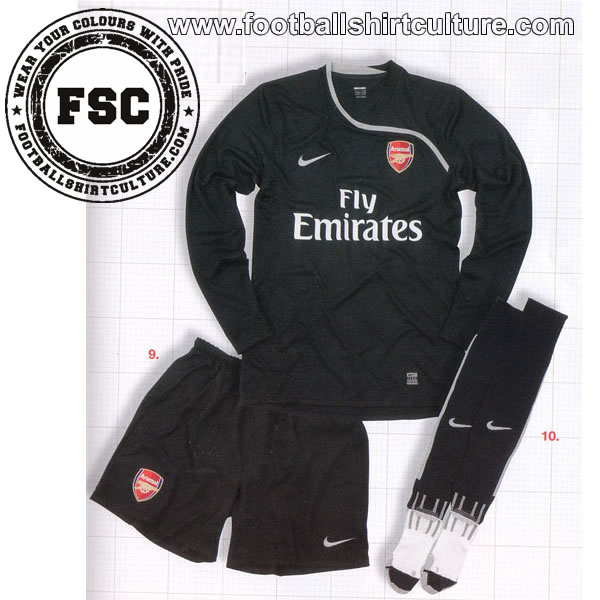          Arsenal_2008_2009_home_nike_kit_gk_leaked