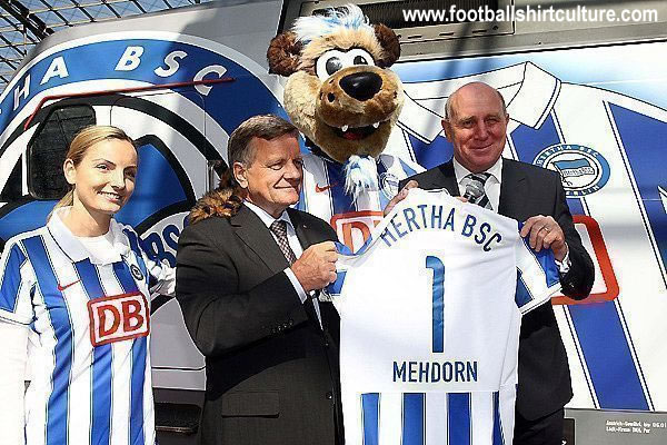 اطقم الاندية و المنتخبات 2009\2010 جميع الاندية المعروفة Hertha-bsc-09-10-nike-home-shirt