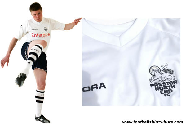 DIADORA ya es oficial (Nueva Camiseta presentada) Preston_north_end-08-09-diadora-home-kit