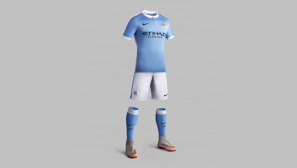 Equipements, maillots, chaussures...  - Page 4 Maillot-football-manchester-city-domicile-2015-2016-3