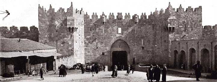 صور للبلدة القديمة Jer_damascus_gate