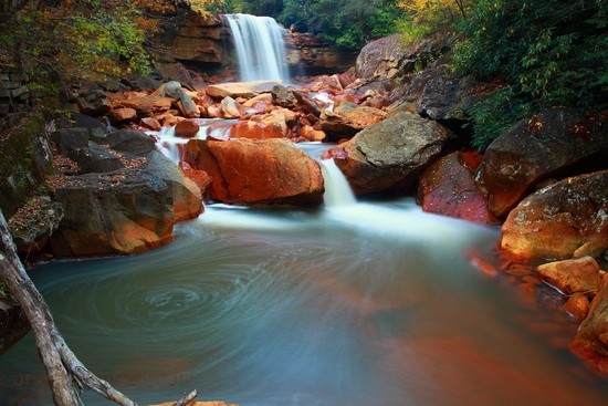 Autumn Waterfalls Nature Photography Long-exposure-autumn-waterfalls