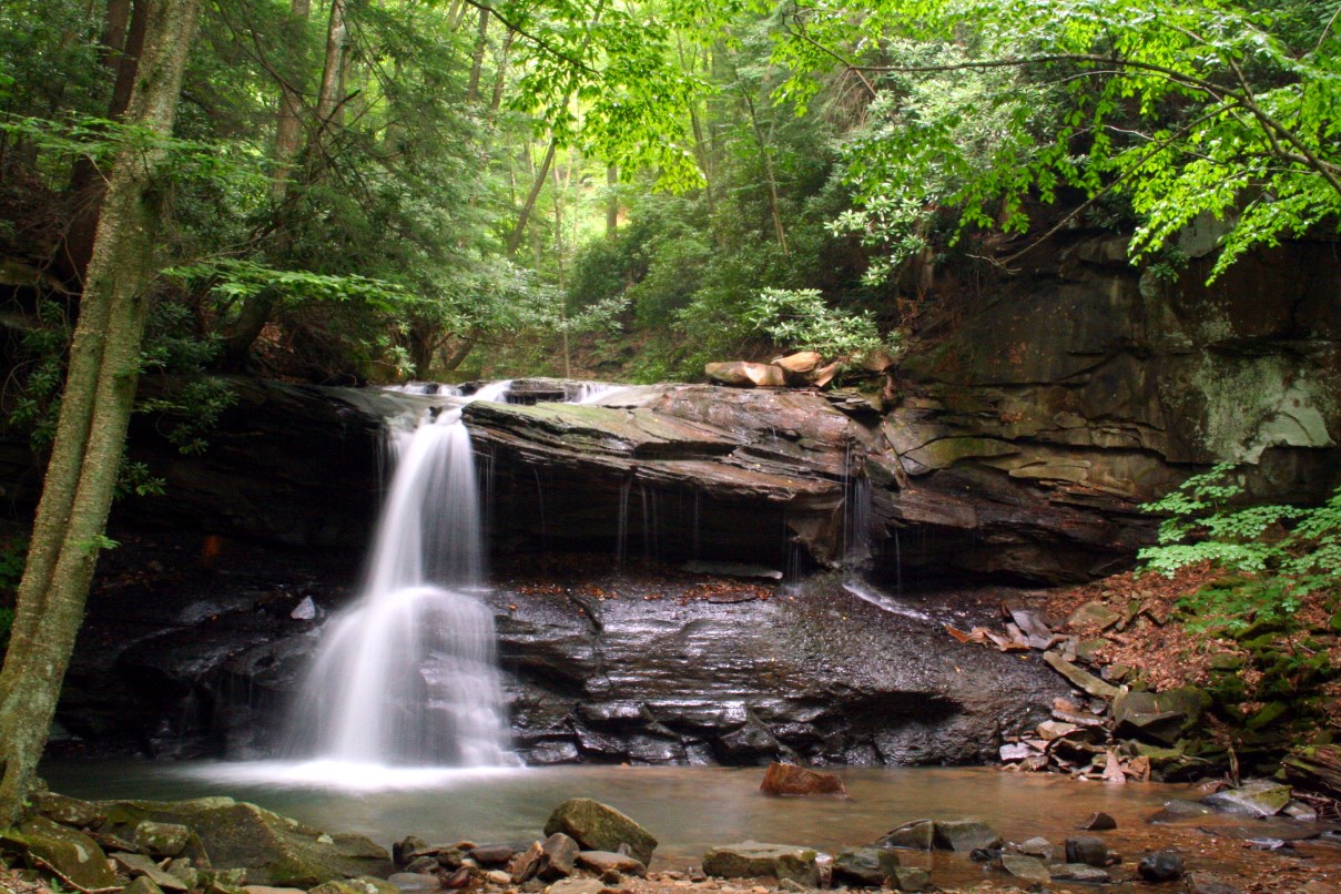 Waterfall pics Holly_River_Waterfall