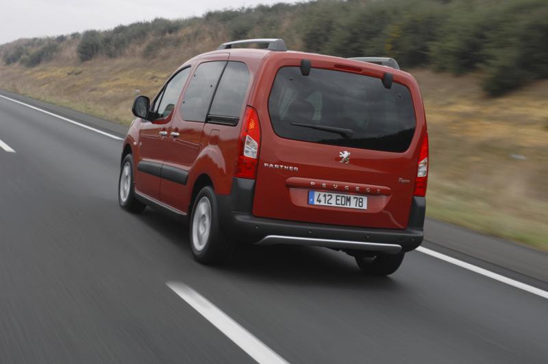 [Sujet officiel] Tout sur le nouveau Citroën Berlingo - Page 15 PARTNERTEPEE_0711PS034