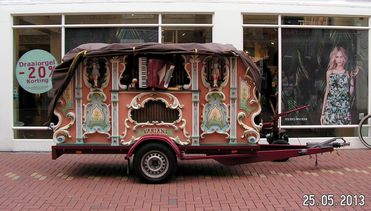 25-05-2013 Oegstgeest - Oudenhofmarkt 015(34)