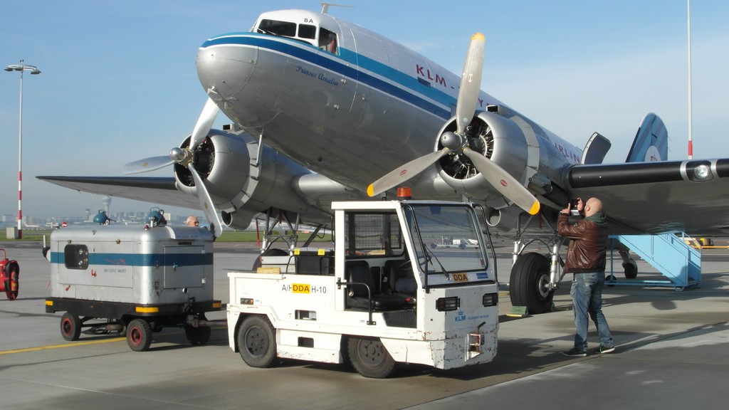 12-10-2014 Schiphol-Oost - Rondvlucht DDA Classic Airlines 12102014DDA%2819%29