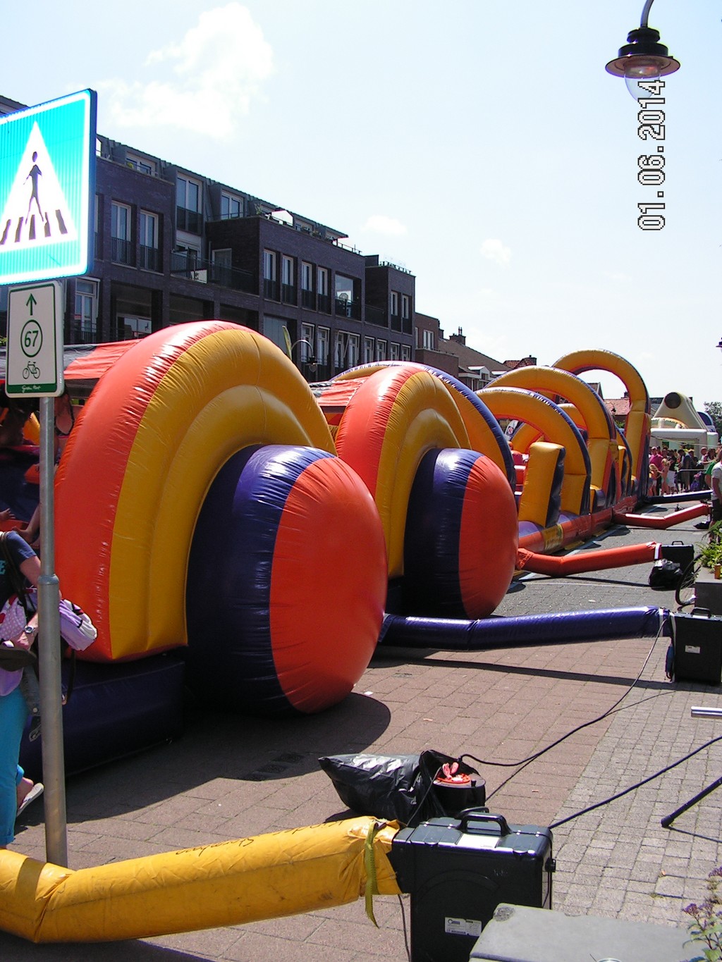 01-06-2014  Voorhout - Groots Straatluchtkussen Festival 140601voorhoutluchtkussens%2816%29