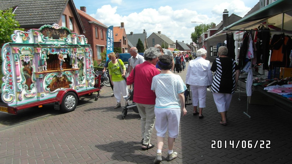 22-06-2014 Ossendrecht - Koopzondag+Braderie+2xDraaiorgel- en 1x Kermisorgel 140622ossendrecht%2820%29