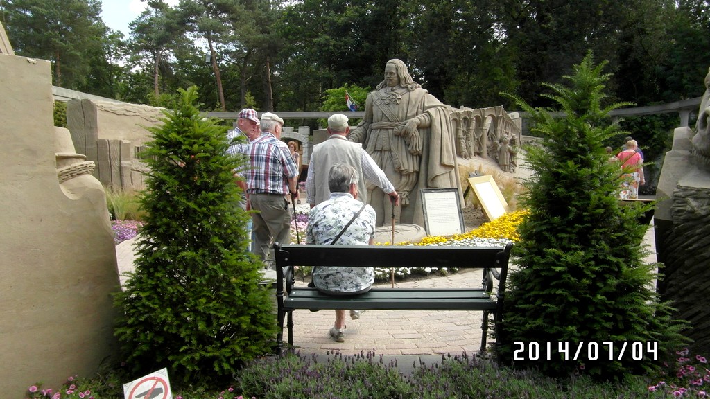 04-07-2014 Garderen - Veluws Zandsculpturenfestijn (De Gouden Eeuw) 140704garderendegoudeneeuw%2853%29